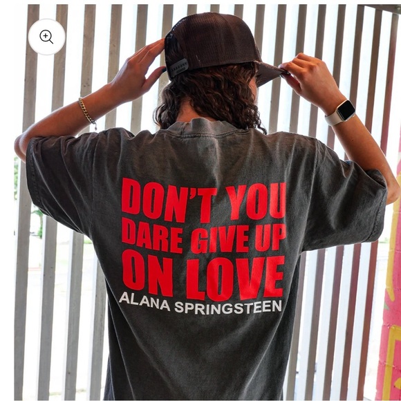 Alana Springsteen Tshirt L - Picture 1 of 7